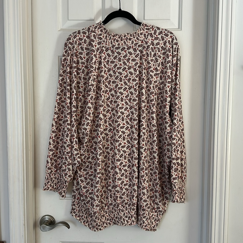 Torrid Textured Jersey Choker Neck Smocked Bottom Top Multi Plus 5 5X D65176 - Picture 7 of 10